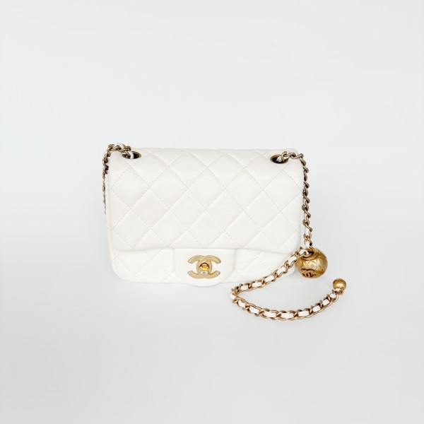 シャネル クラシック フラップ ミニ スクエア